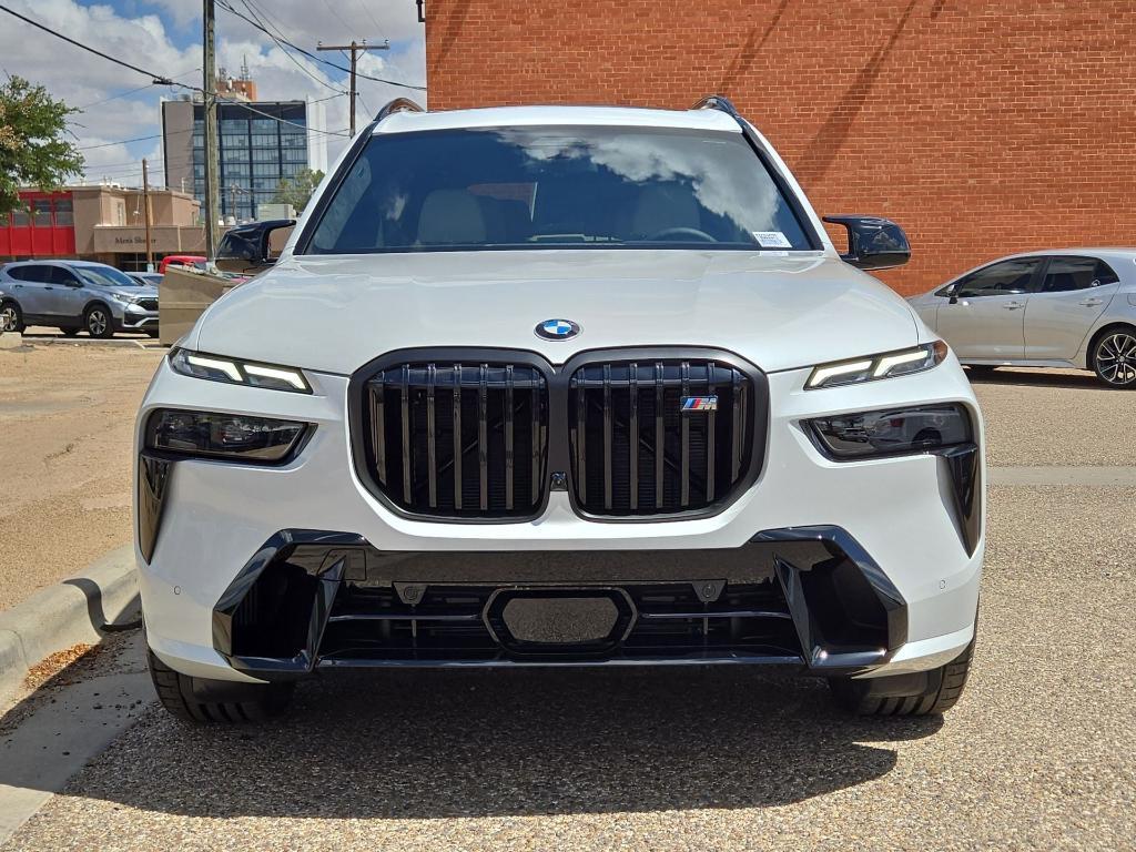 new 2026 BMW X7 car, priced at $126,775