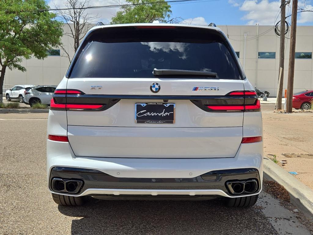 new 2026 BMW X7 car, priced at $126,775