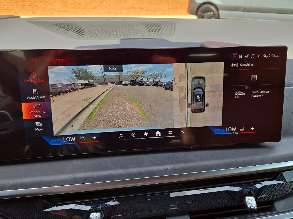 new 2025 BMW X7 car, priced at $103,025