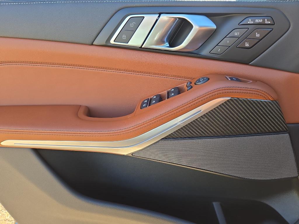 new 2026 BMW X7 car, priced at $123,245