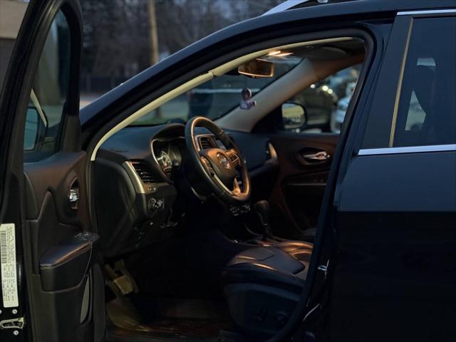 used 2014 Jeep Cherokee car, priced at $10,495