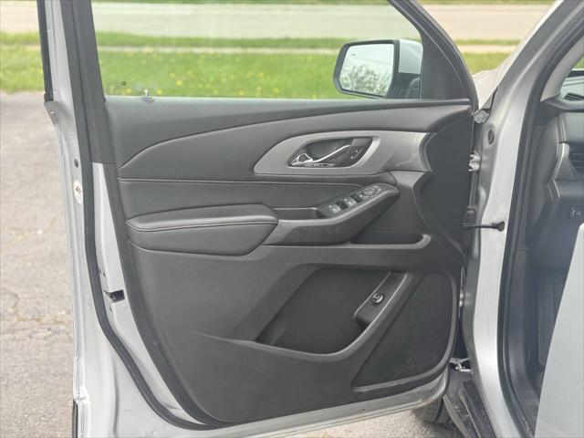 used 2021 Chevrolet Traverse car, priced at $18,995