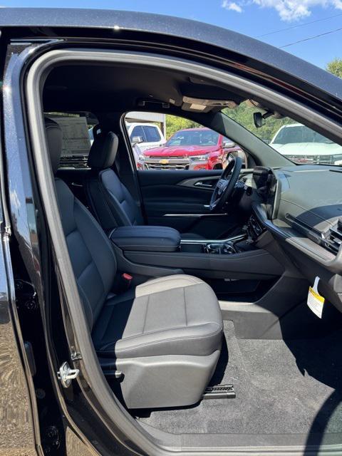 new 2026 Chevrolet Traverse car, priced at $44,255