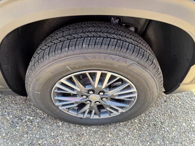 new 2026 Chevrolet Traverse car, priced at $44,255