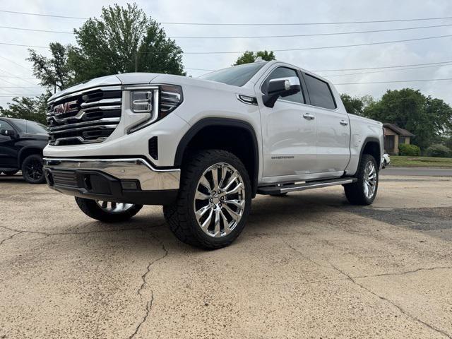 new 2025 GMC Sierra 1500 car, priced at $68,320