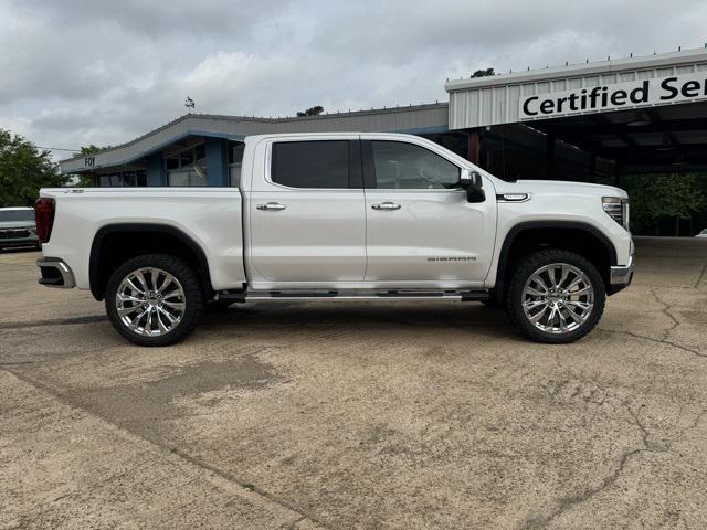 new 2025 GMC Sierra 1500 car, priced at $68,320