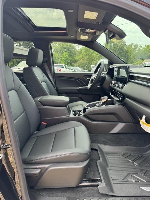 new 2025 GMC Canyon car, priced at $49,460