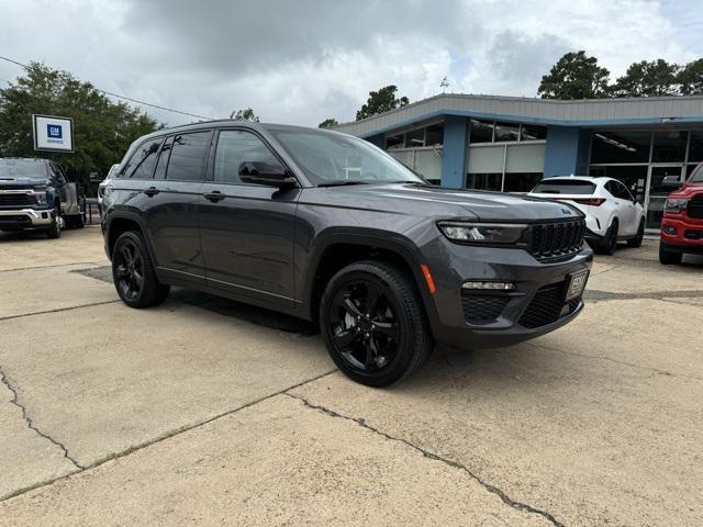 used 2023 Jeep Grand Cherokee car, priced at $37,905