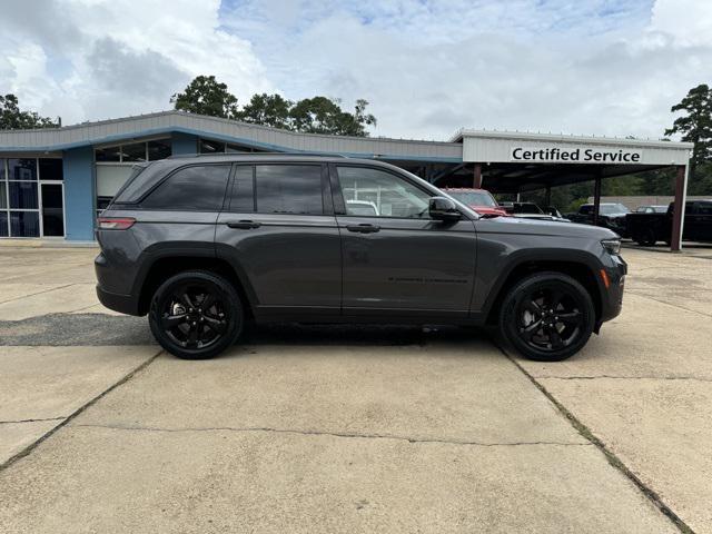 used 2023 Jeep Grand Cherokee car, priced at $37,905