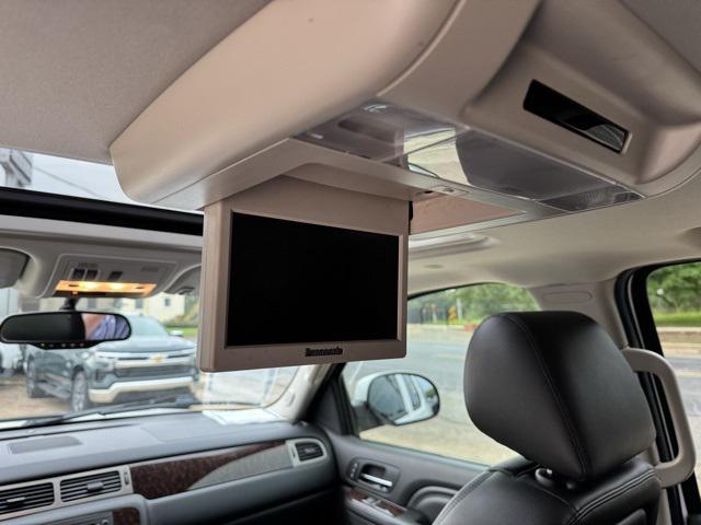 used 2014 GMC Yukon car, priced at $18,937