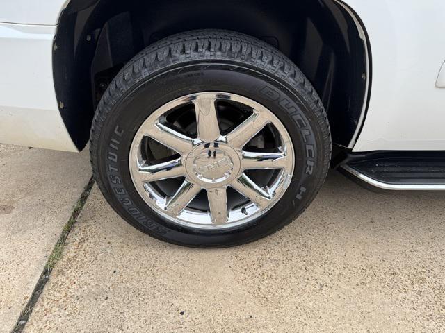 used 2014 GMC Yukon car, priced at $18,937