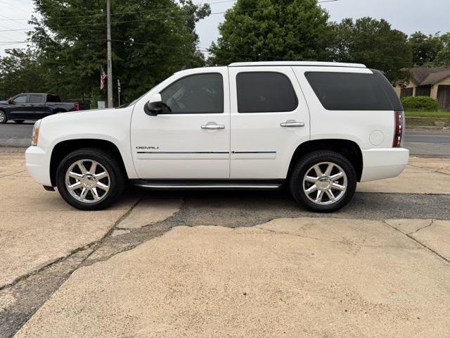 used 2014 GMC Yukon car, priced at $18,937