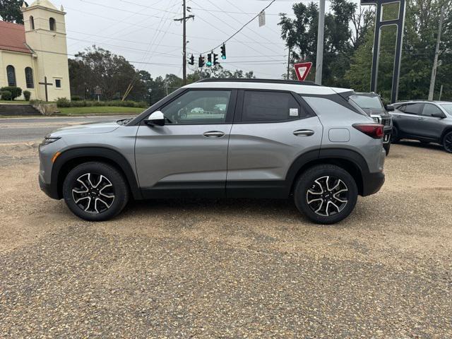 new 2025 Chevrolet TrailBlazer car, priced at $29,390