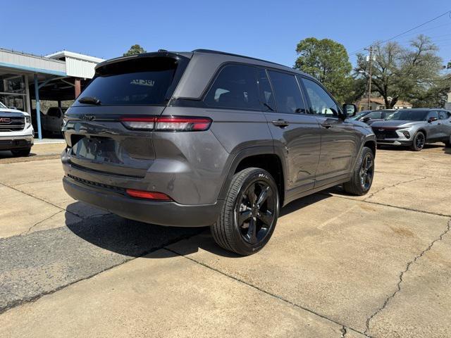 used 2024 Jeep Grand Cherokee car, priced at $35,899