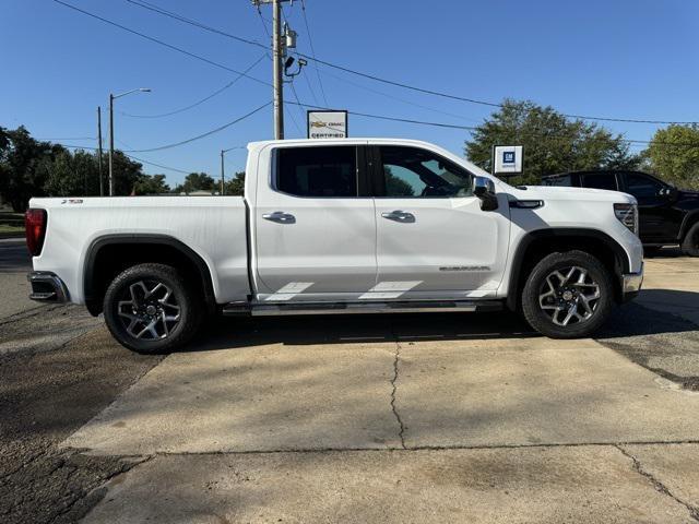 new 2025 GMC Sierra 1500 car, priced at $69,715