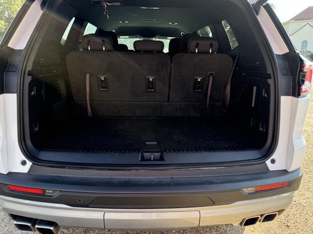 used 2025 GMC Acadia car, priced at $38,519