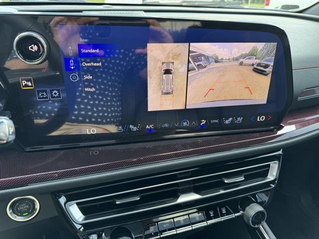 new 2025 Chevrolet Traverse car, priced at $57,819