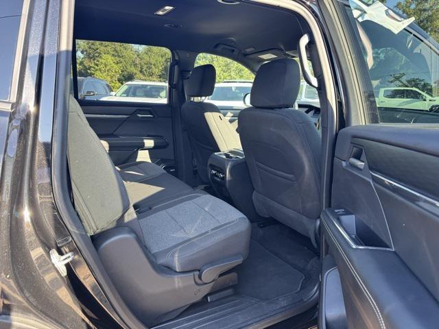 used 2025 GMC Acadia car, priced at $37,936