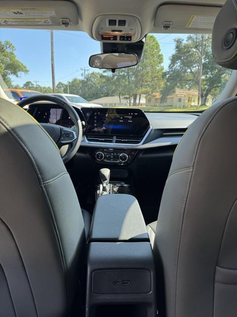 used 2025 Chevrolet Trax car, priced at $25,784