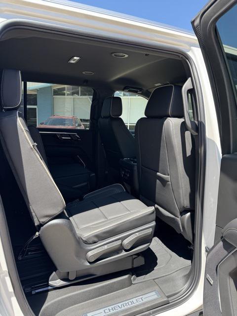 new 2025 Chevrolet Suburban car, priced at $81,610