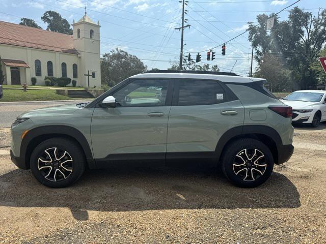 new 2025 Chevrolet TrailBlazer car, priced at $29,390