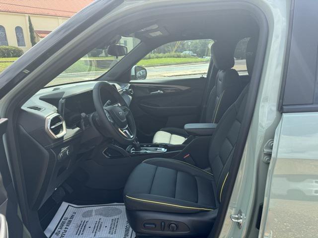 new 2025 Chevrolet TrailBlazer car, priced at $29,390