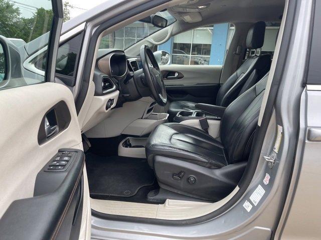 used 2018 Chrysler Pacifica car, priced at $14,962