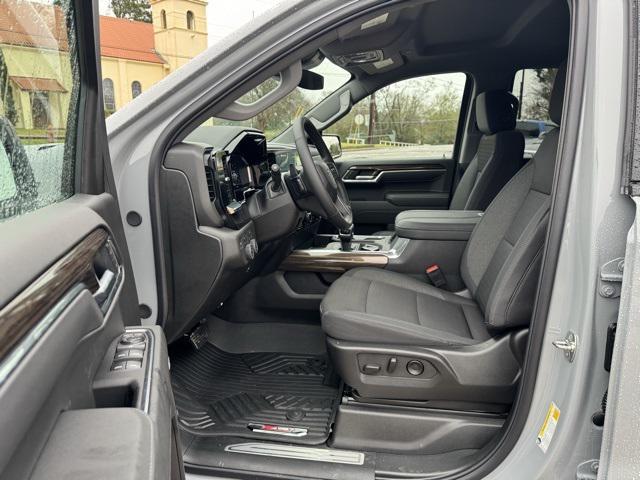 new 2025 Chevrolet Silverado 1500 car, priced at $62,635