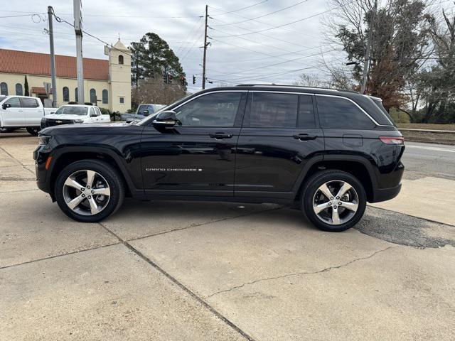 used 2022 Jeep Grand Cherokee car, priced at $33,414