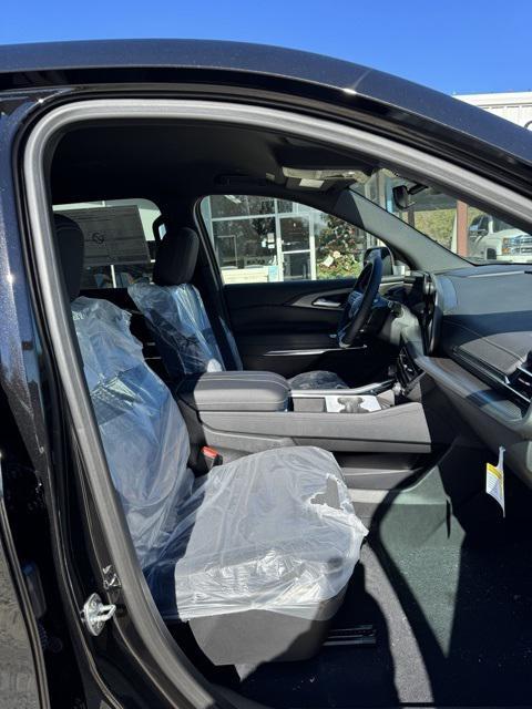 new 2025 Chevrolet Traverse car, priced at $45,130