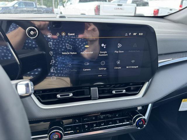 new 2026 Chevrolet Equinox car, priced at $33,415