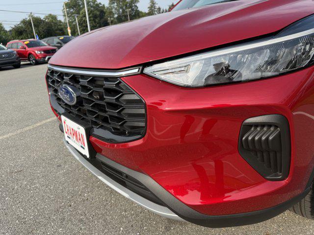 new 2025 Ford Escape car, priced at $33,647