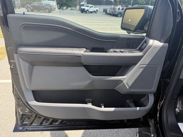 new 2025 Ford F-150 car, priced at $60,525