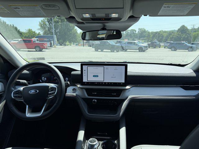 new 2025 Ford Explorer car, priced at $44,703