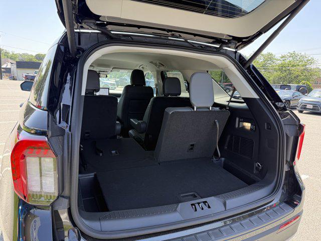 new 2025 Ford Explorer car, priced at $44,703