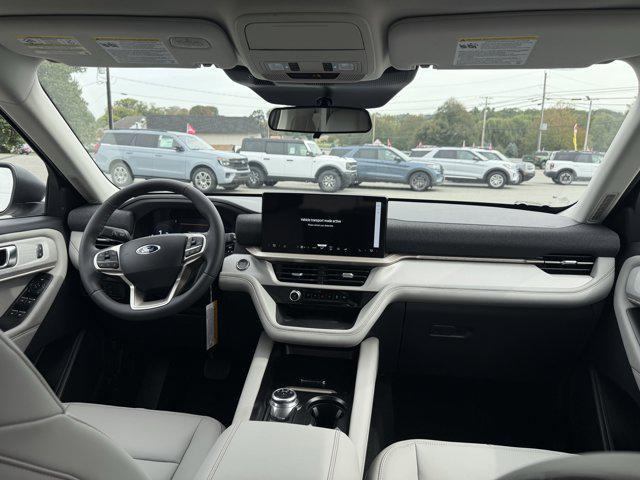 new 2025 Ford Explorer car, priced at $48,355