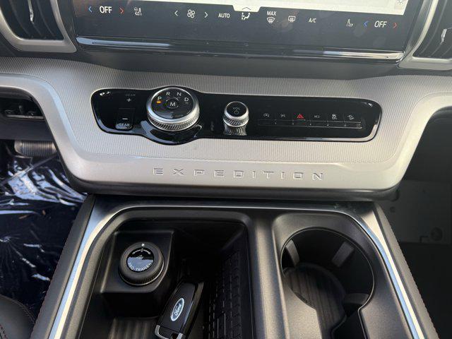 new 2025 Ford Expedition car, priced at $72,189