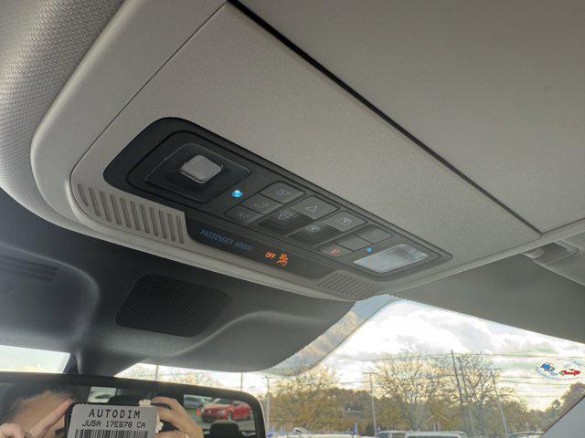 new 2025 Ford Expedition car, priced at $72,189