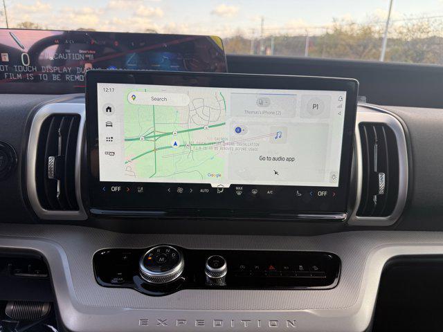 new 2025 Ford Expedition car, priced at $72,189