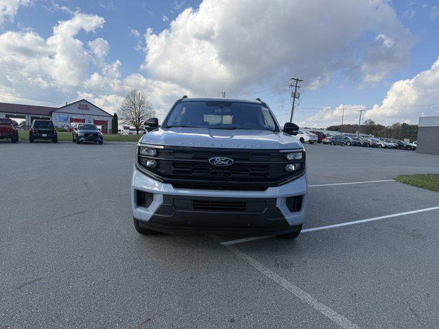 new 2025 Ford Expedition car, priced at $72,189