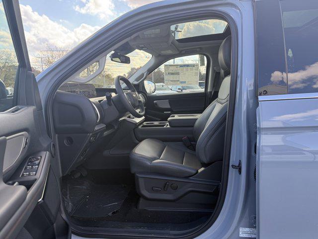 new 2025 Ford Expedition car, priced at $72,189