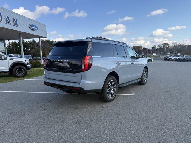 new 2025 Ford Expedition car, priced at $72,189
