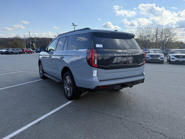 new 2025 Ford Expedition car, priced at $72,189