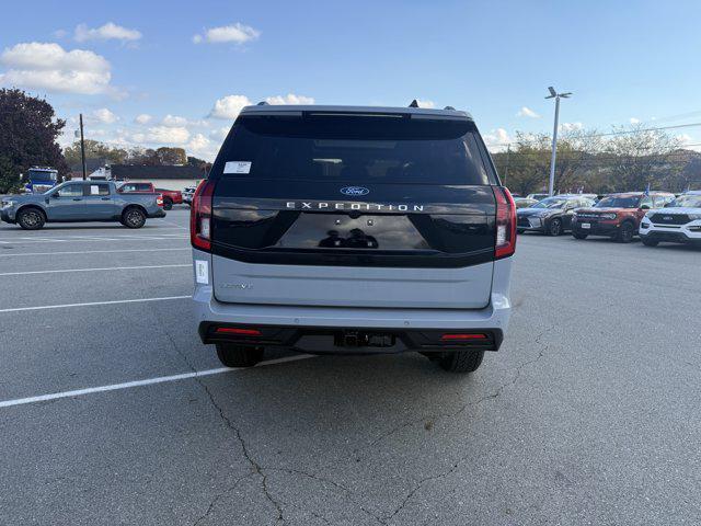 new 2025 Ford Expedition car, priced at $72,189
