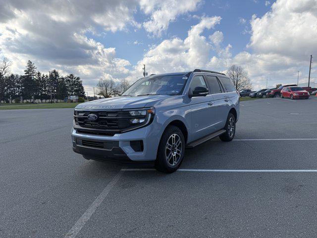new 2025 Ford Expedition car, priced at $72,189
