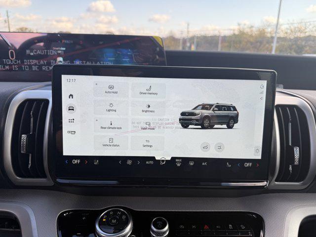 new 2025 Ford Expedition car, priced at $72,189