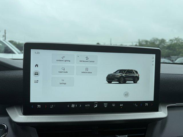 new 2025 Ford Explorer car, priced at $49,604
