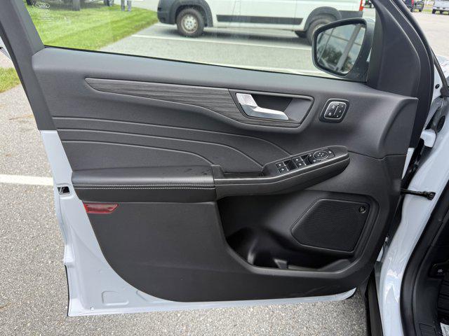 new 2025 Ford Escape car, priced at $37,515