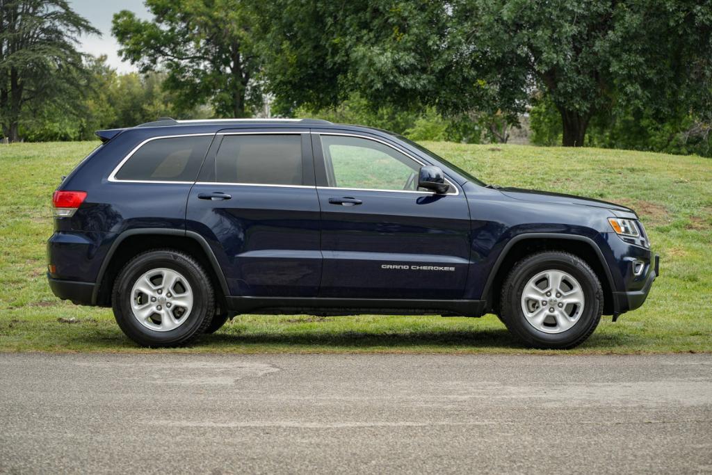 used 2015 Jeep Grand Cherokee car, priced at $13,980