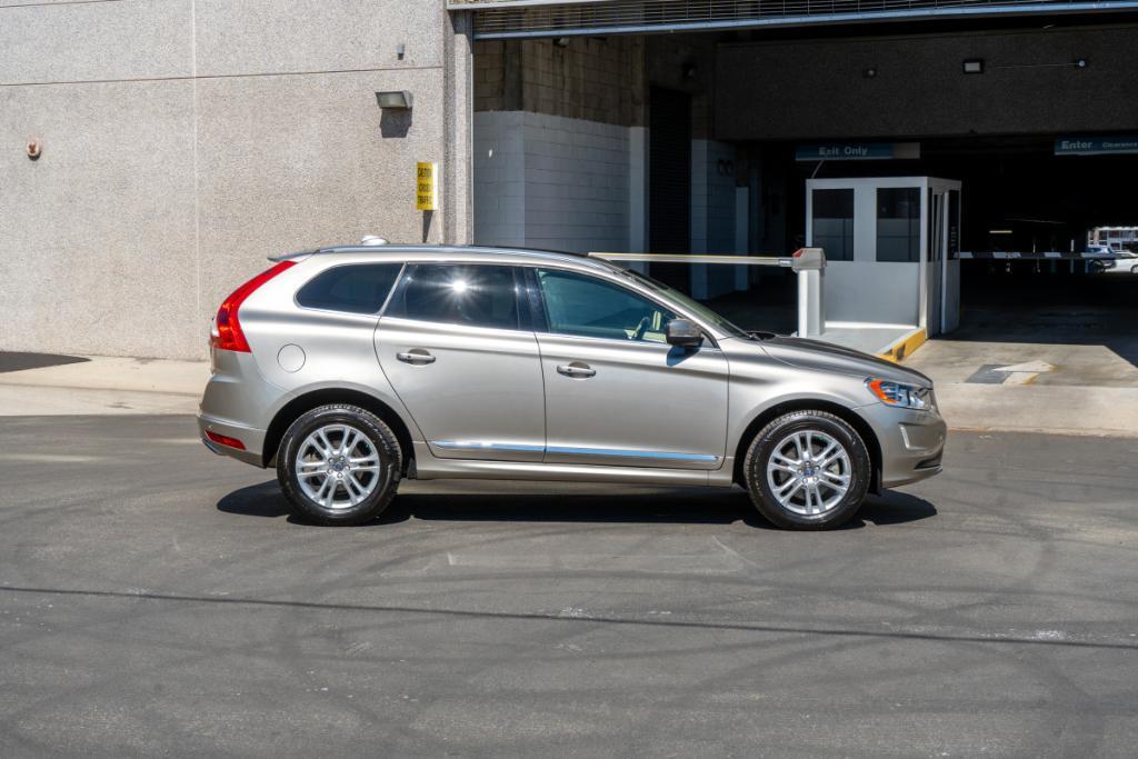 used 2016 Volvo XC60 car, priced at $13,980